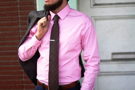 Бизнес-консультант призвала мужчин отказаться от розовых рубашек в офисе