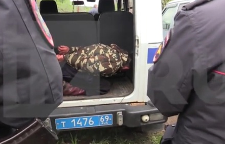 Появилось видео с подозреваемым в убийстве девяти человек в Тверской области 