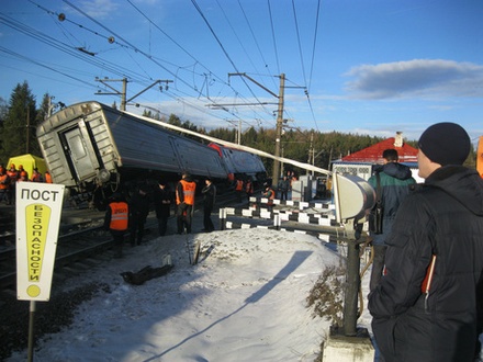 На Урале сошёл с рельсов поезд Москва – Владивосток