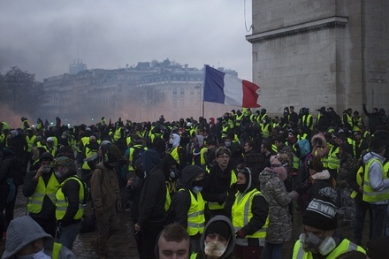 В интернет попали секретные планы полиции Франции против «жёлтых жилетов»