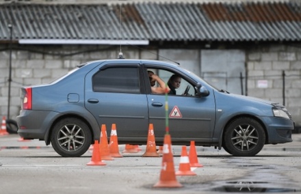 В Союзе автошкол Москвы опровергли массовое закрытие заведений