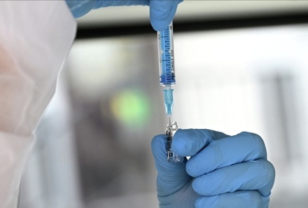 Вирусолог счёл «бесполезной» многократную вакцинацию от COVID-19