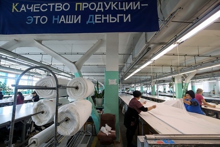 Владимир Путин предложил ограничить закупки с госучастием импортных товаров
