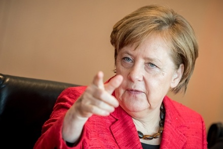 Меркель назвала условия своей отставки