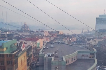 Владивосток заволокло дымом от лесных пожаров