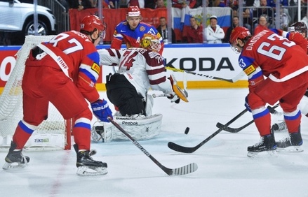 Сборная России по хоккею одержала шестую победу подряд на Чемпионате мира