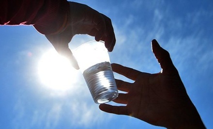 Губернатор объяснил порядок выдачи питьевой воды в Североуральске
