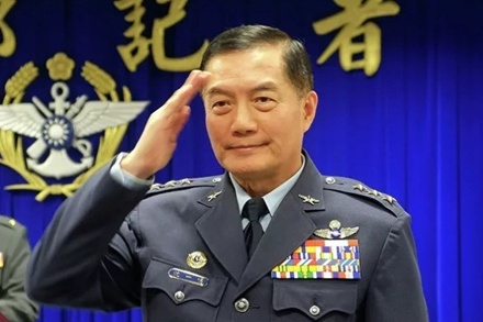 Глава Генштаба Тайваня погиб при аварийной посадке военного вертолёта