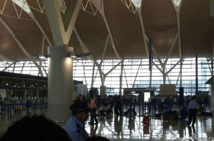 В международном аэропорту Пудун в Шанхае прогремел взрыв