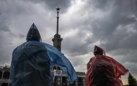 Городские службы Москвы перевели на усиленный режим работы из-за дождя