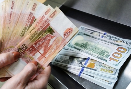 В правительстве России задумались о возвращении налога с продаж