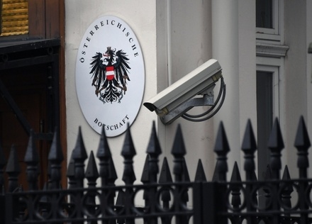Дипломатические ведомства Австрии приостановили выдачу виз