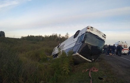 Число пострадавших в ДТП с автобусом на трассе «Урал» достигло 22