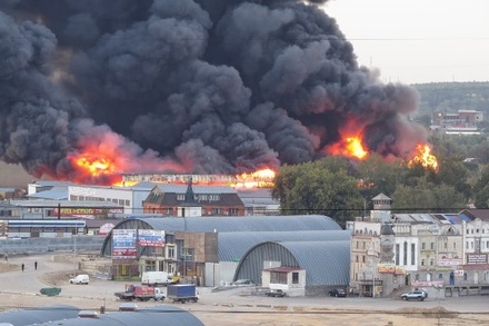Крупный пожар на складе в Мытищах локализован