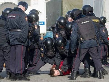 Прокурор просит два года для участника несогласованного митинга в Москве