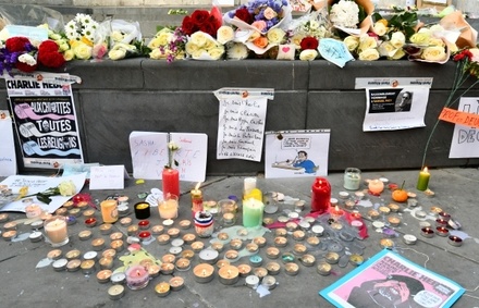 Во Франции простились с убитым учителем истории