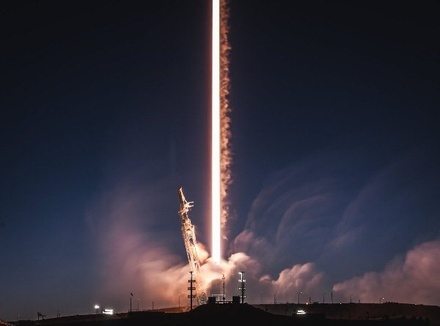 Корпорация SpaceX отправила в космос пятидесятую ракету Falcon 9