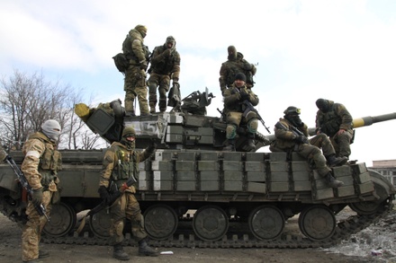 Отвод вооружений в Донбассе начнётся сегодня
