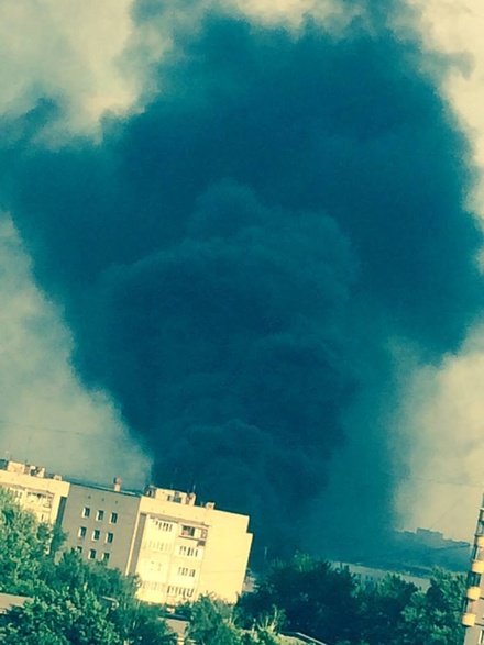 Крупный пожар произошёл на юго-востоке Москвы