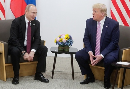 В Кремле рассказали, какие темы обсудили Путин и Трамп на G20
