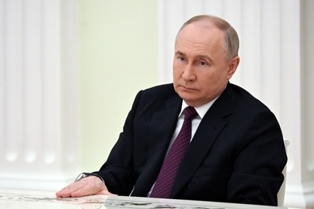 Владимир Путин призвал включить экономики стран ЕАЭС в работу БРИКС