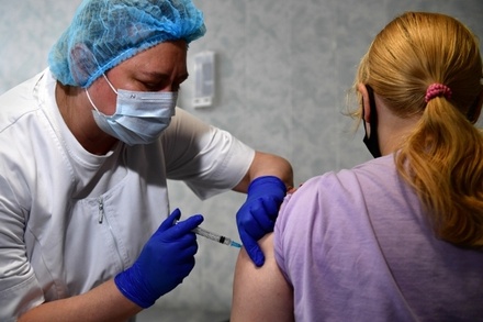 Власти Москвы заявили о 5 млн вакцинированных от COVID-19 горожан