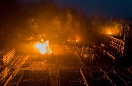 Число жертв взрыва на химзаводе в Китае увеличилось до 64 