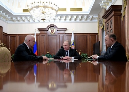 Путин представил три кандидатуры на пост главы Адыгеи