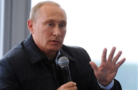 Владимир Путин поддержал идею о переносе в Сибирь части органов власти