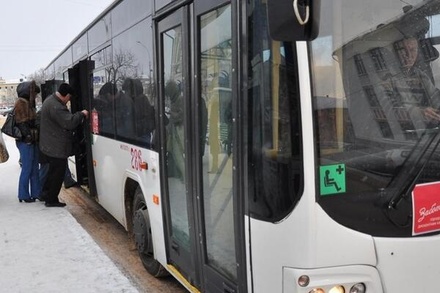 Мэр Сургута обязал своих заместителей ездить на автобусах