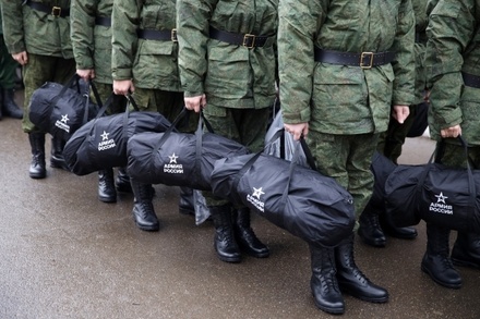 В Кремле не обсуждают отмену обязательной военной службы