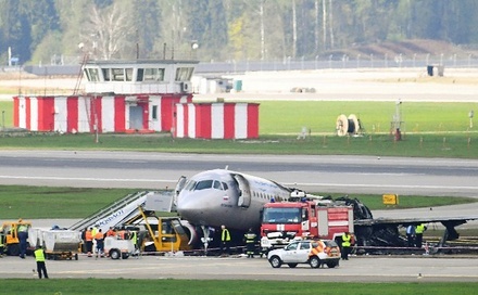 СКР назвал пилота SSJ-100 единственным виновным в крушении в Шереметьеве