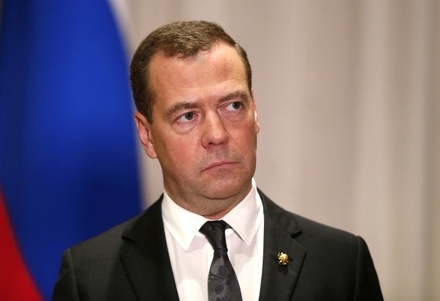 Медведев отшутился на вопрос о планах баллотироваться в президенты