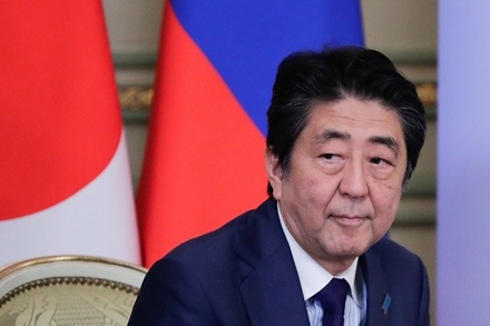 Премьер-министр Японии прибыл в Москву