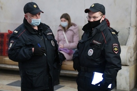 Мосгордума: надевание перчаток по просьбе полиции не избавит от штрафа