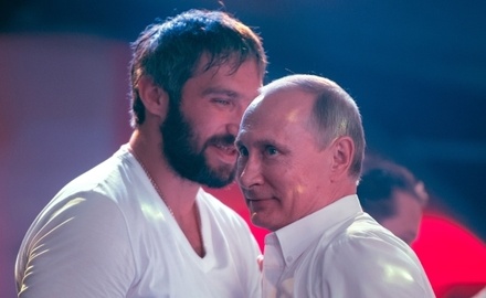 В Кремле поддержали создание движения Овечкина в поддержку Путина 