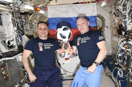 Официальный мяч ЧМ-2018 доставят сегодня на Землю из космоса