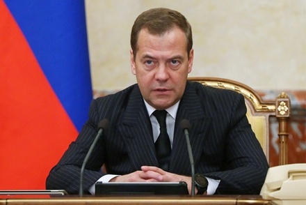 Медведев считает недостаточным число предпринимателей малого бизнеса в РФ