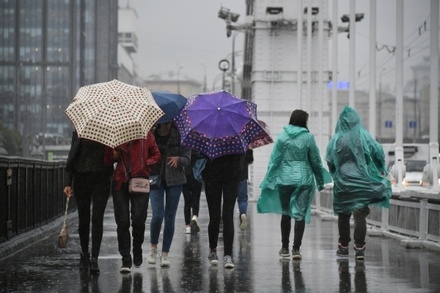 Жёлтый уровень погодной опасности объявлен в Москве из-за дождя