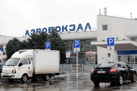 В аэропорту Ростова-на-Дону открыли регистрацию на первые рейсы