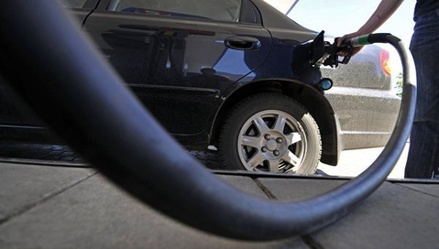 Глава «Сургутнефтегаза» предупредил о росте цен на бензин в следующем году
