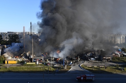 Шесть человек остаются в реанимации после пожара на АЗС в Новосибирске