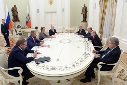 Встреча Путина с конкурентами на выборах прошла за закрытыми дверями