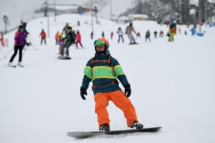 В России резко выросли траты на сноуборды и санки