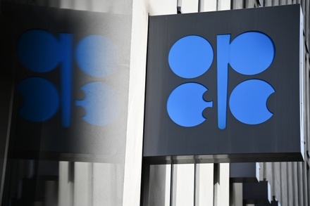 Страны ОПЕК+ сохранили текущий план по добыче нефти