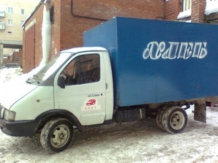 В Петербурге угнали полный грузовик хлеба