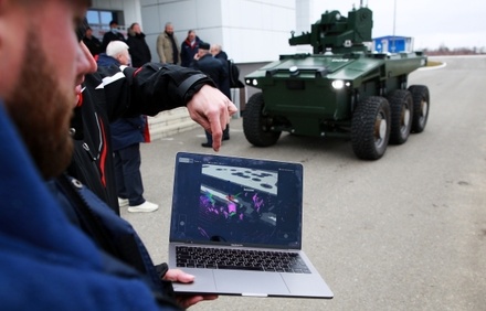 Дмитрий Рогозин сообщил о доставке в ДНР боевых роботов «Маркер»