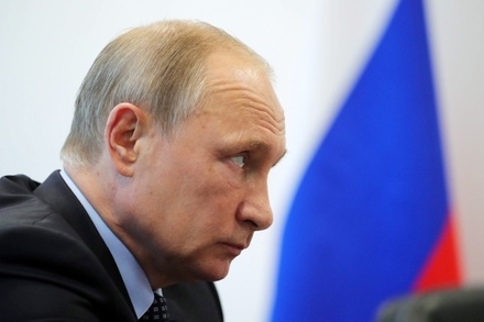 Путин призвал ГП разобраться с задержками зарплат на Нижнетагильском заводе