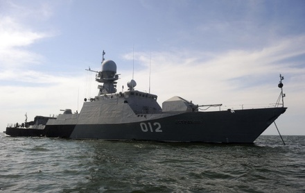 Более 50 кораблей Каспийской флотилии вышли на учения