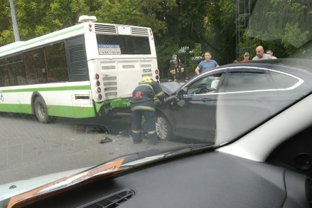 В Москве водитель сбил 4-летнего ребёнка и задел рейсовый автобус